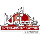 Als Logo der Referenzen bei Klejbors, ist ein dreifarbiges Logo zu sehen.